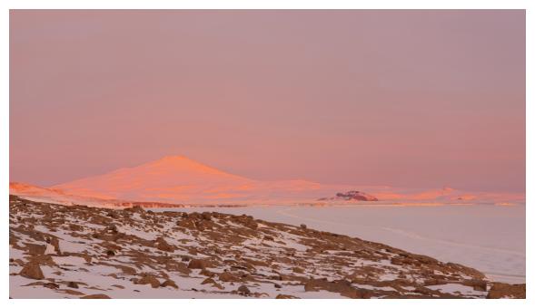 Panorama Monte Melbourne dalla Stazione Mario Zucchelli  in Antartide 