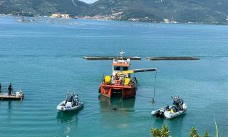 Operazione di rimozione di una boa Meda dal fondale della baia di S. Teresa (La Spezia)